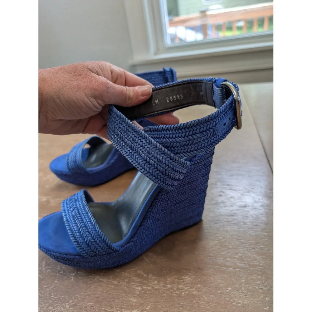 Stuart Weitzman Royal Blue Encore Woven Wedge Ankle Strap Sandals Womens 7.5 M - Picture 4 of 9